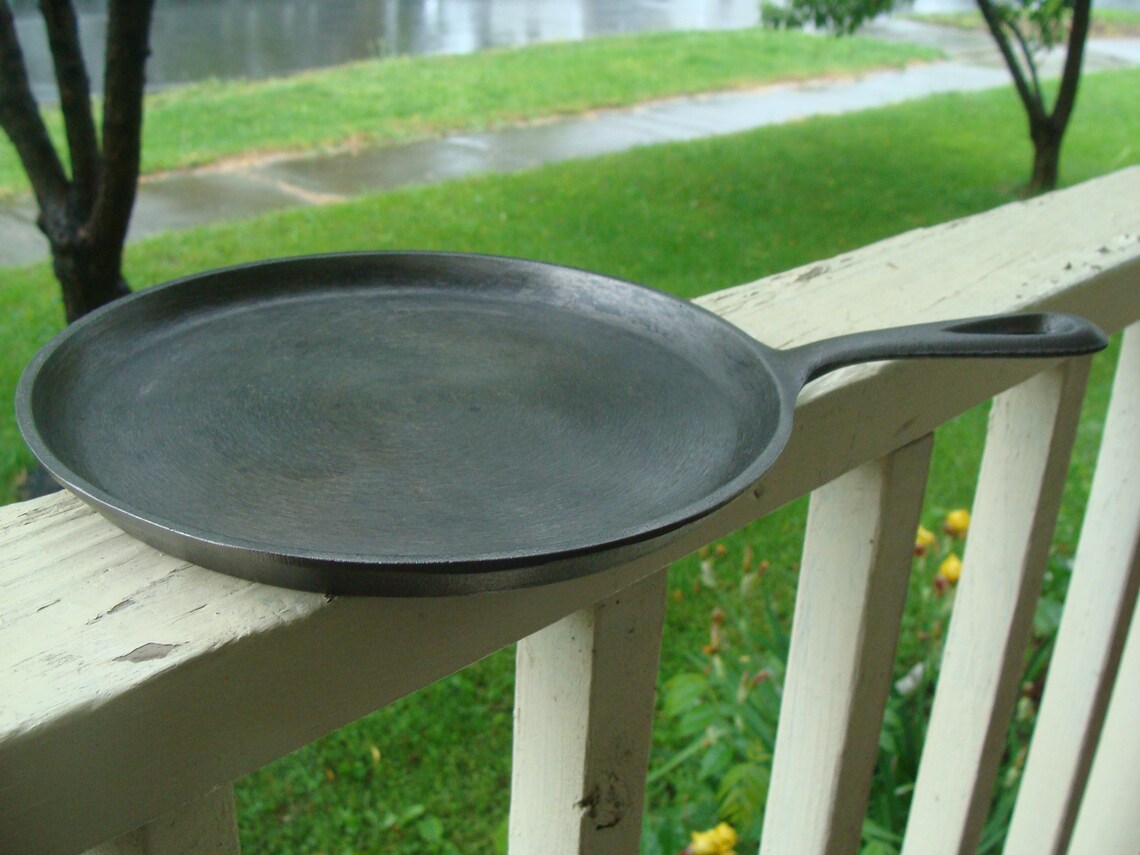 Cast Iron Handled Pancake Griddle Skillet 6 Unmarked Wagner Etsy