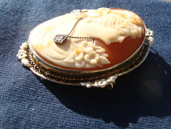 Antique Italian Shell Cameo Brooch Pendant 14k Wh… - image 2