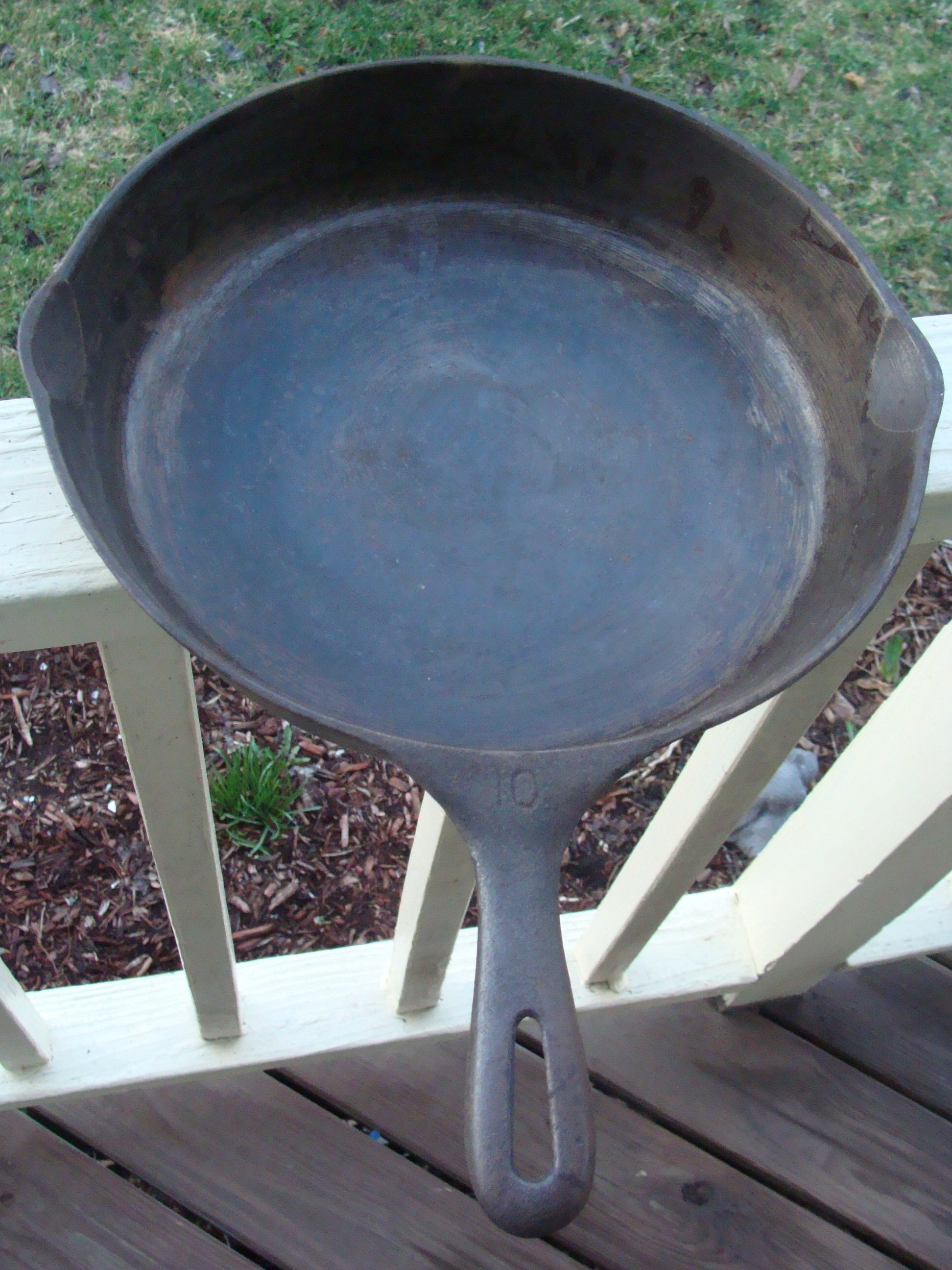 Vintage #10 Unmarked Wagner Ware Cast Iron 11 3/4 Inch Skillet Restored USA