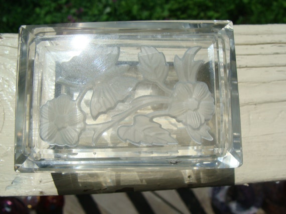 Clear And Frosted Art Glass Jewelry Box Casket Wi… - image 2