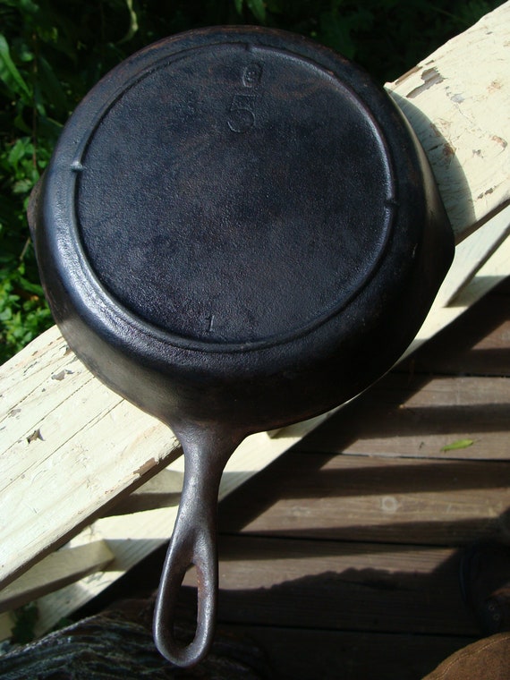 Lodge Cast Iron Skillet, 12 in - City Market