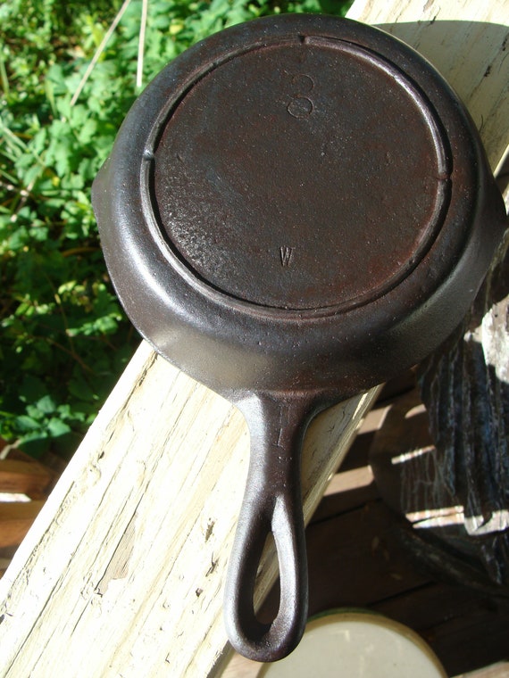 Number Three Lodge Cast Iron Skillet Frying Pan Three Notch Lodge Cast Iron  Skillet No 3 Vintage Lodge F 3 W and H 1 Handle 