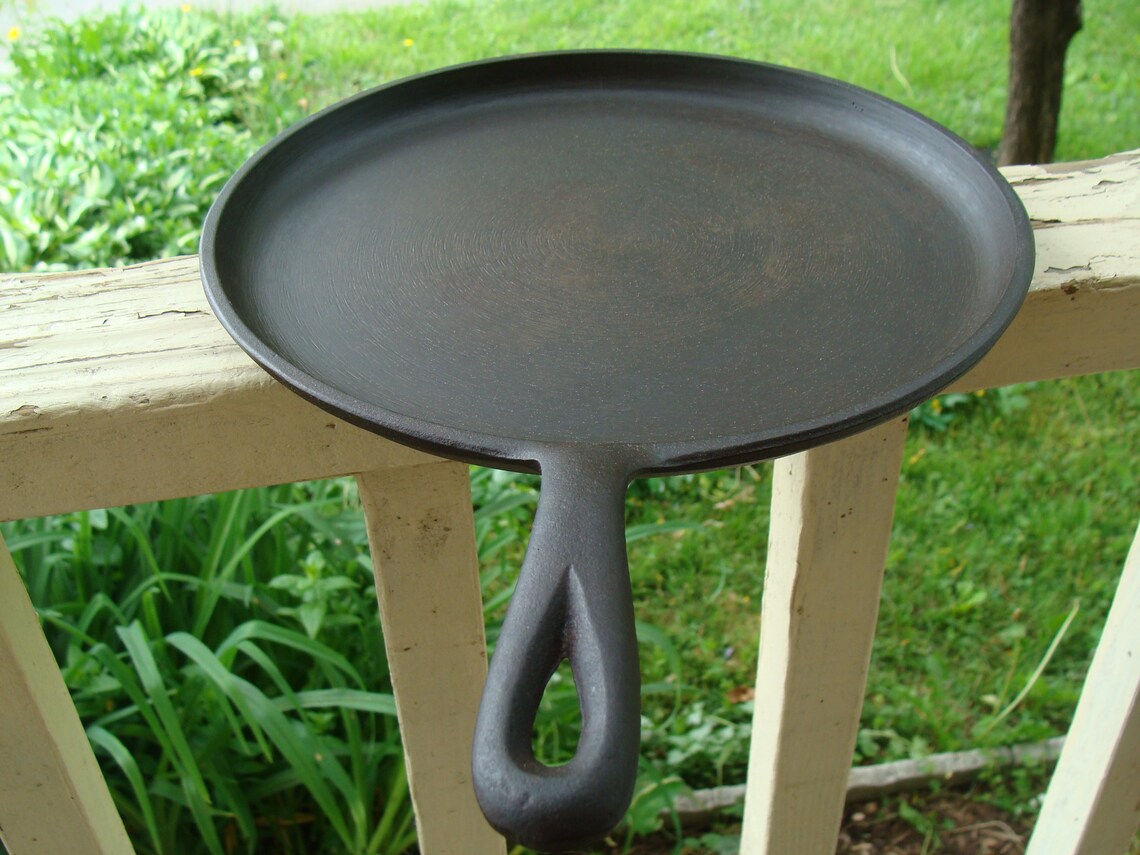 Cast Iron Pancake Griddle Hot Cake Skillet Unmarked Griswold Etsy