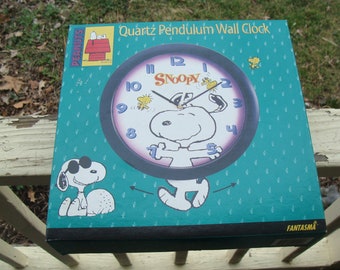 Peanuts Snoopy & Woodstock Wall-Clock 24cm D'Un À La Carte