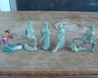 Vintage Metal Action Figures Lead Toy Manoil Farm Workers Farmers And Barclay Shoe Shine Boy Five Piece Lot Antique Toys