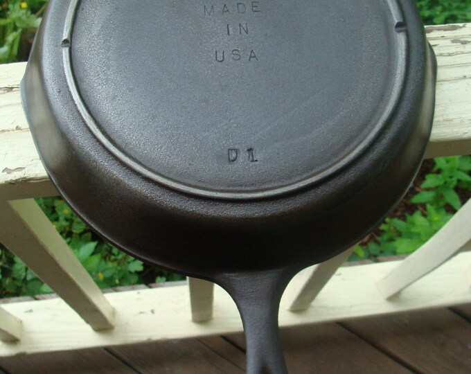 Vintage Lodge Cast Iron Skillet Three Notch Heat Ring Frying Pan Lodge