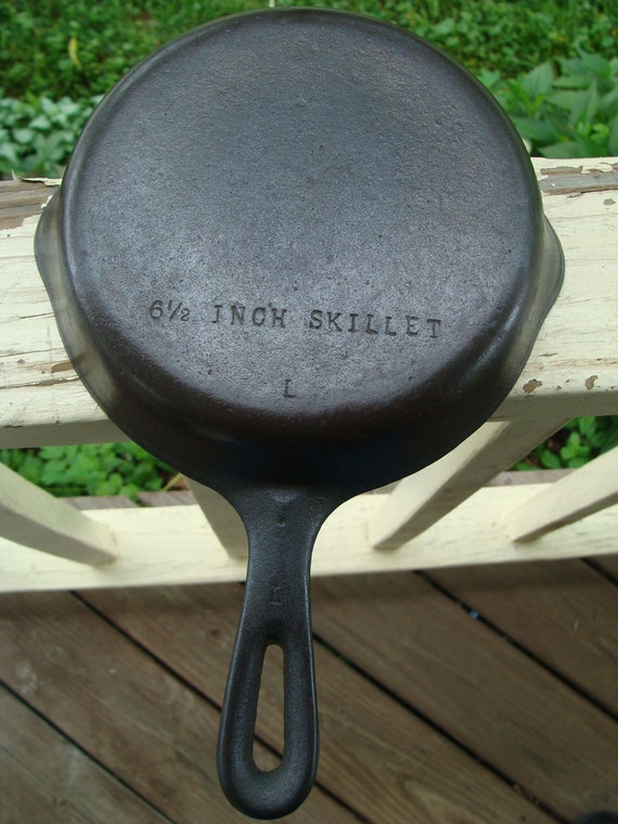 Vintage Unmarked Wagner Cast Iron No3 L Skillet Number Eight 6-1/2 Inch  Wagner Number 3 Skillet Cast Iron I Skillet 3 L Handle 