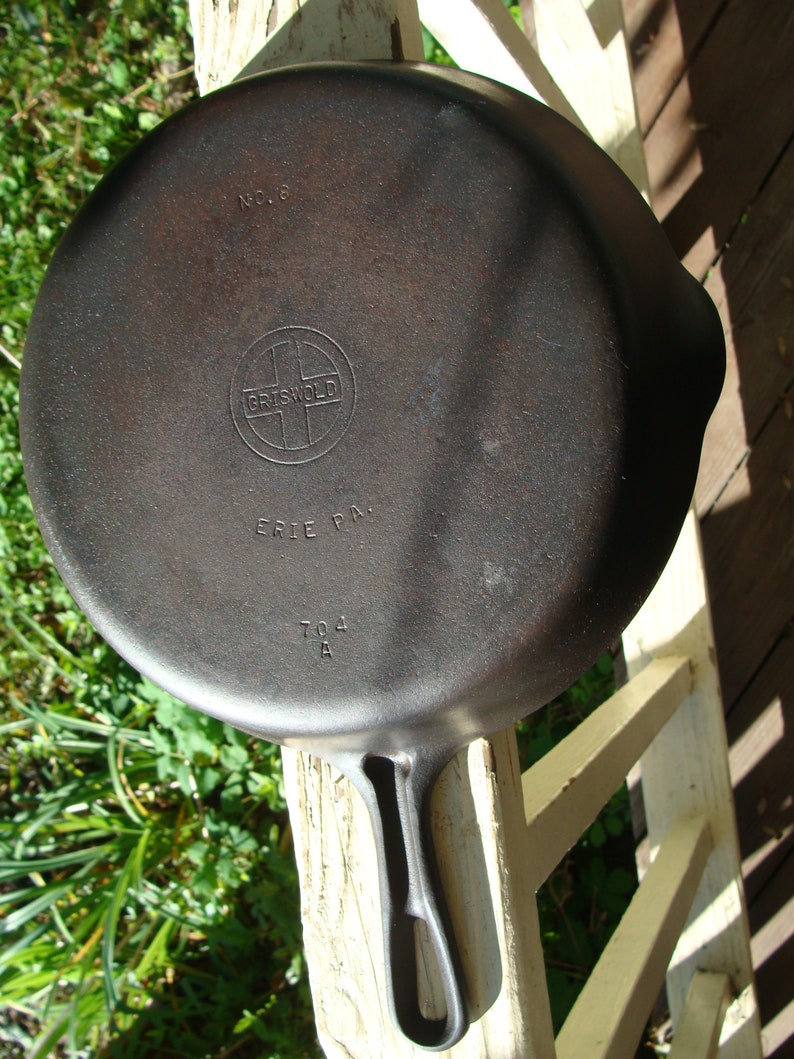 Vintage Griswold Erie PA 8 Cast Iron Skillet With Small Block Etsy