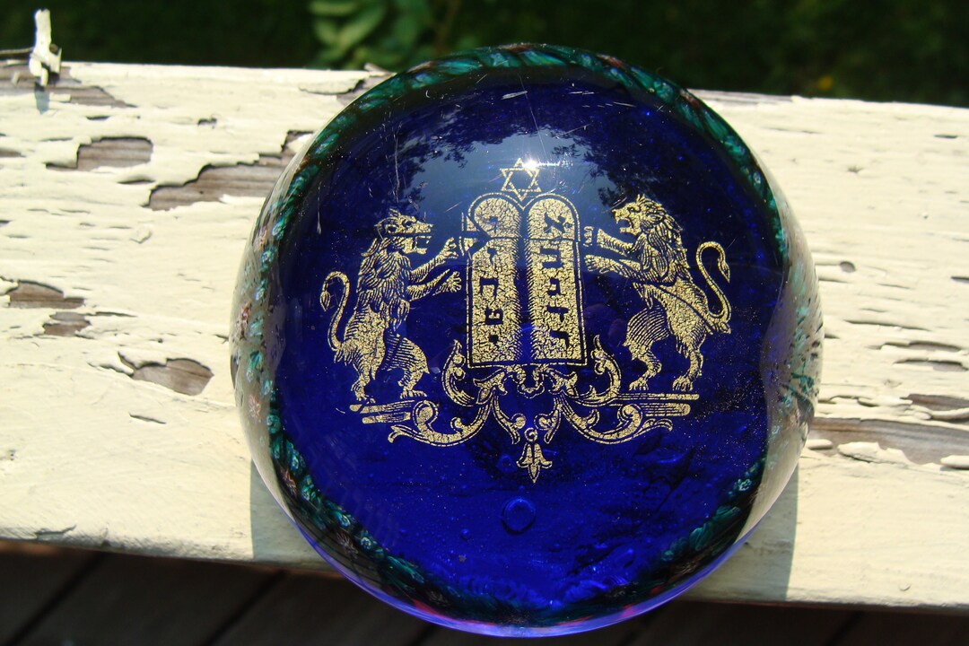 Murano Art Glass Paperweight Judaica Torah Ten Commandments Lion of