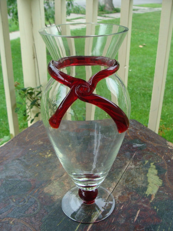 Beautiful Unique Art Glass Bow Ribbon Vase Hand Blown With Applied