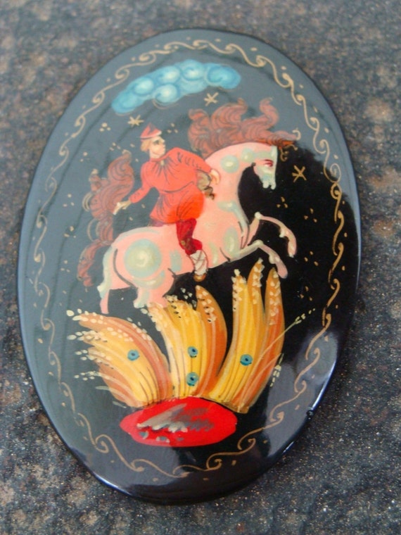 Russian Hand Painted Lacquer Jewelry Brooch Pin Si