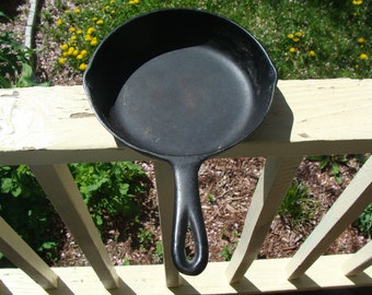 Vintage Cast Iron Skillet With Heat Ring Unmarked Griswold Wagner Birmingham Stove And Range Type 5X