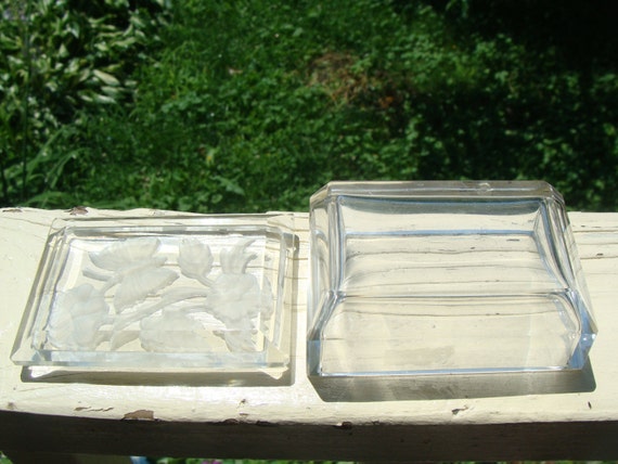 Clear And Frosted Art Glass Jewelry Box Casket Wi… - image 5