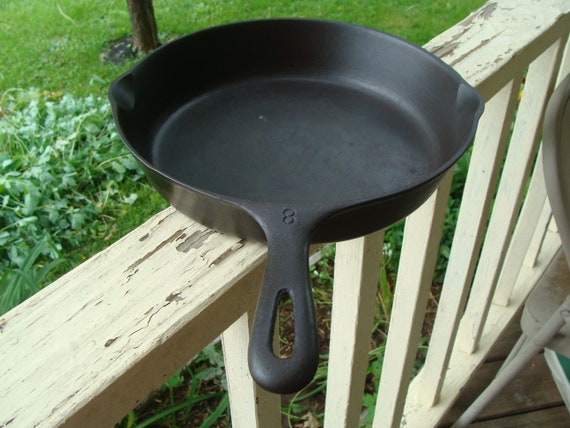 No.8 Cast Iron Skillet, 10 ¼ inches