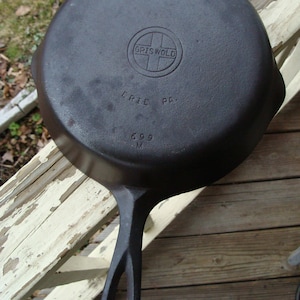 Griswold Cast Iron #10 Skillet 716 H Small Logo, Early Handle
