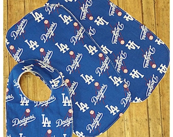 LA Dodgers burp cloth set, Contoured burp cloth, Side snap bib, Nursery design idea, Expecting dad gift, Set of burp clothes, Baseball