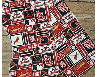 St Louis Cardinals Contoured burp cloth, Expecting dad gift, Expecting announcement gift, Nursery design idea, Babyshower gift idea, Burpies