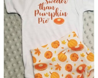 Thanksgiving clothes, Pumpkin pie outfit, Thanksgiving photo, Baby girl, fall baby outfit, pumpkin pie bummies, diaper covers, Bloomers