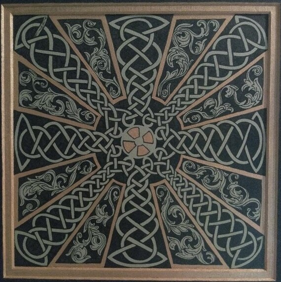 Green and Gold Knotwork
