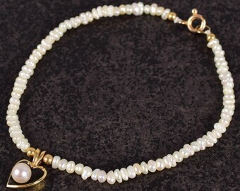 7-3/4" Vintage 14K Yellow Gold & Saltwater Pearls w/ Heart Drop Charm Bracelet