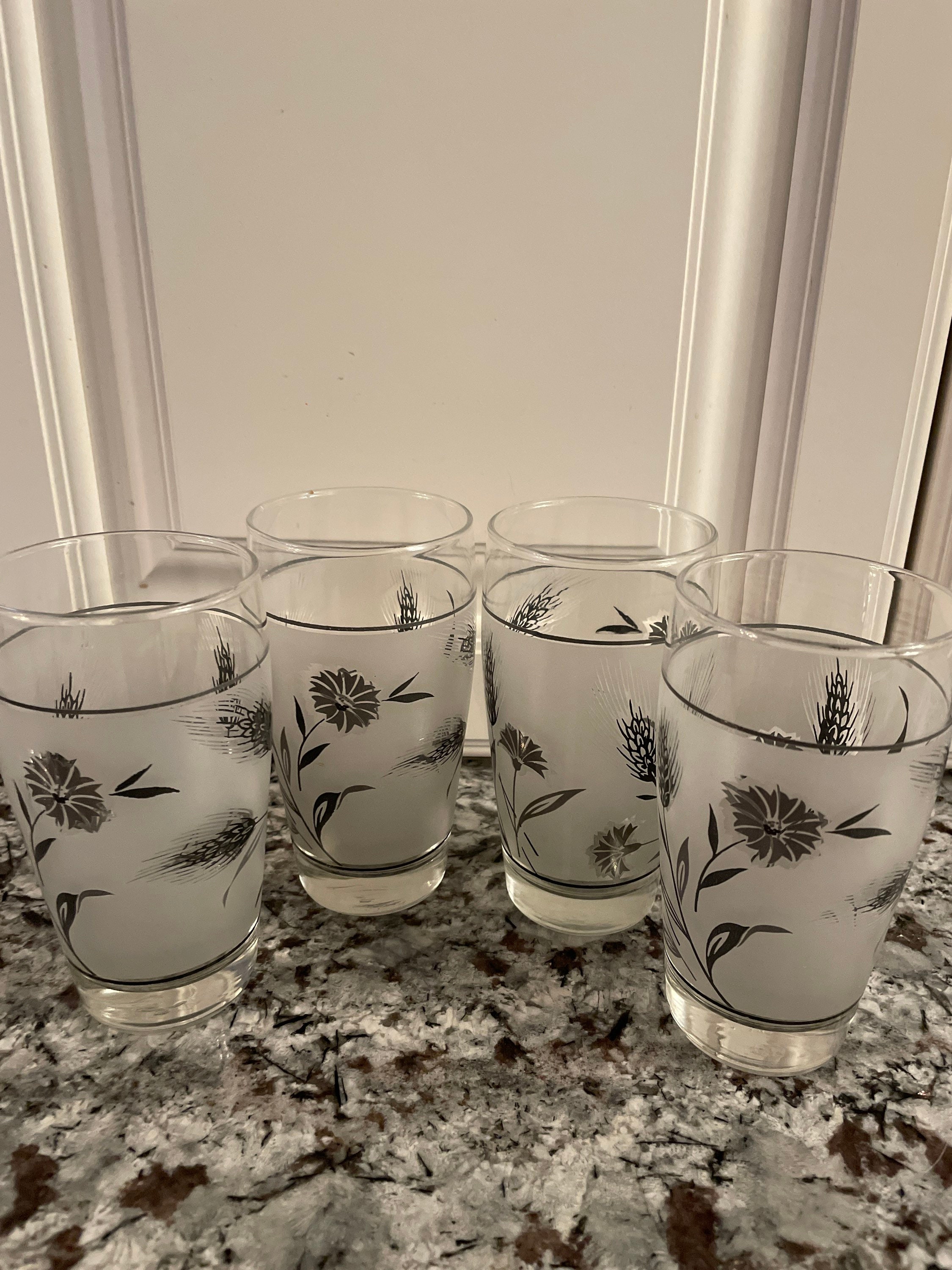 Vintage Libby Dots Glasses. Set of 4 Glasses. 16 Ounce Capacity 
