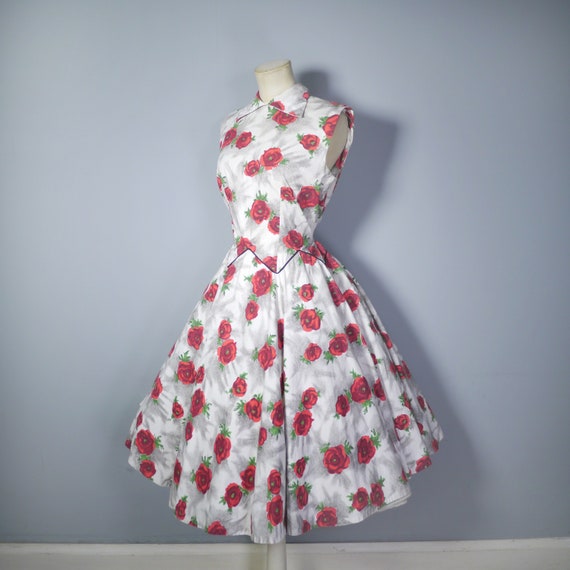 50s RED FLORAL full skirted cotton dress with ZIG… - image 9