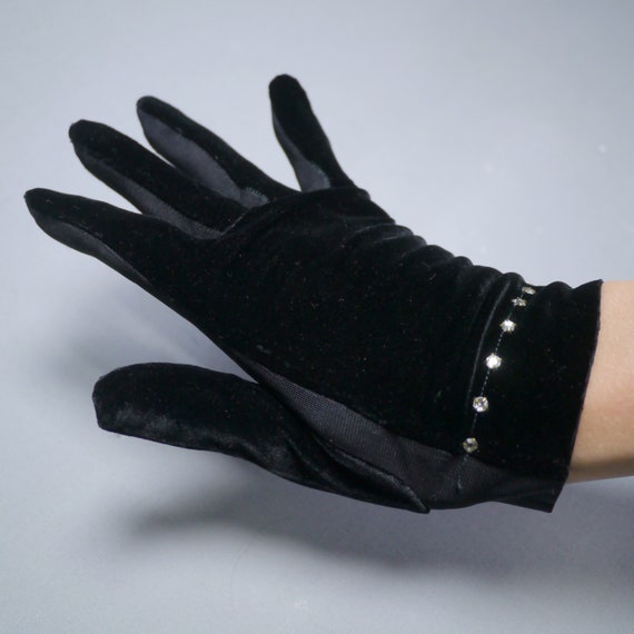 60s 70s BLACK VELVET ladies gloves with RHINESTON… - image 2