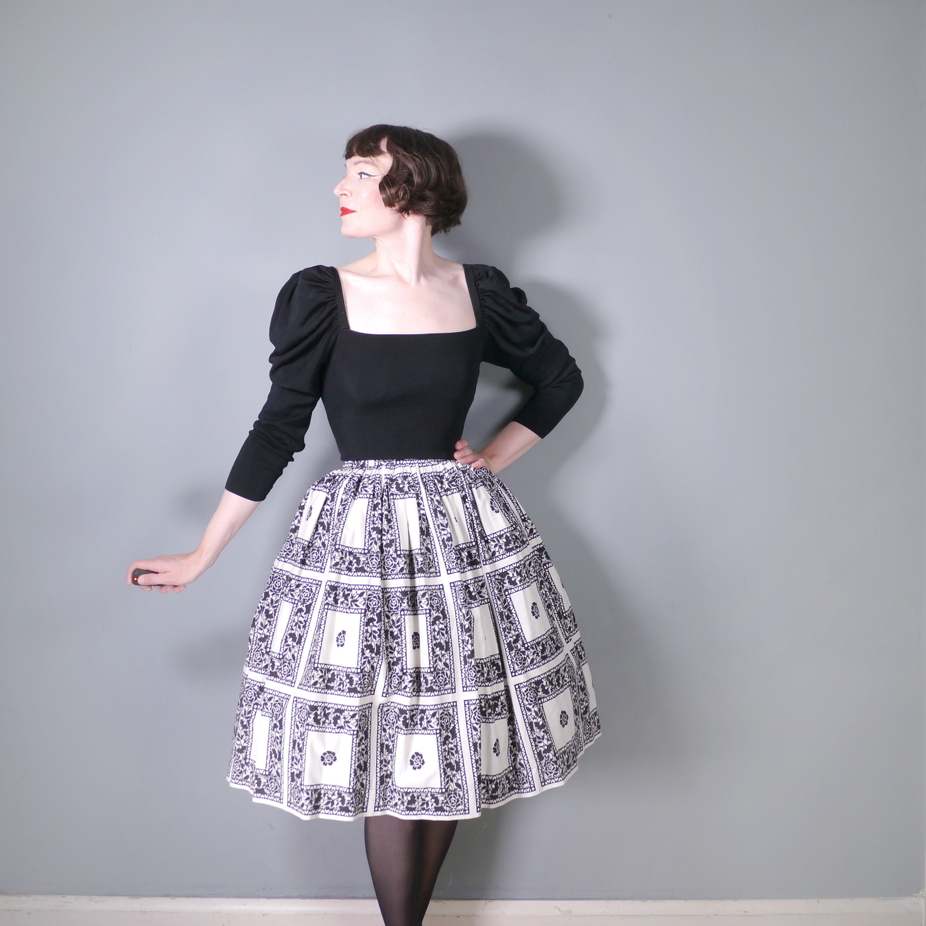 Plus size black skirt 50s online