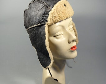 Vintage 60s? LEATHER pilot hat helmet with SHEEPSKIN shearling lining - WWII style flight flying aviation / motoring trapper hat xs