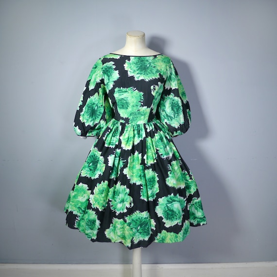 50s 60s BLACK and GREEN abstract floral print dre… - image 5