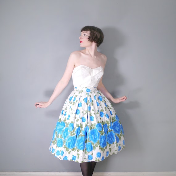 50s BLUE ROSE Border Print Skirt in White Cotton Romantic 1950s Original Stemmed FLORAL Full Swing Skirt 25 Etsy