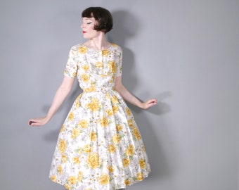 50s HANDMADE yellow and grey floral print cotton day dress - 1950s rockabilly / Mid Century full skirt summer dress - M