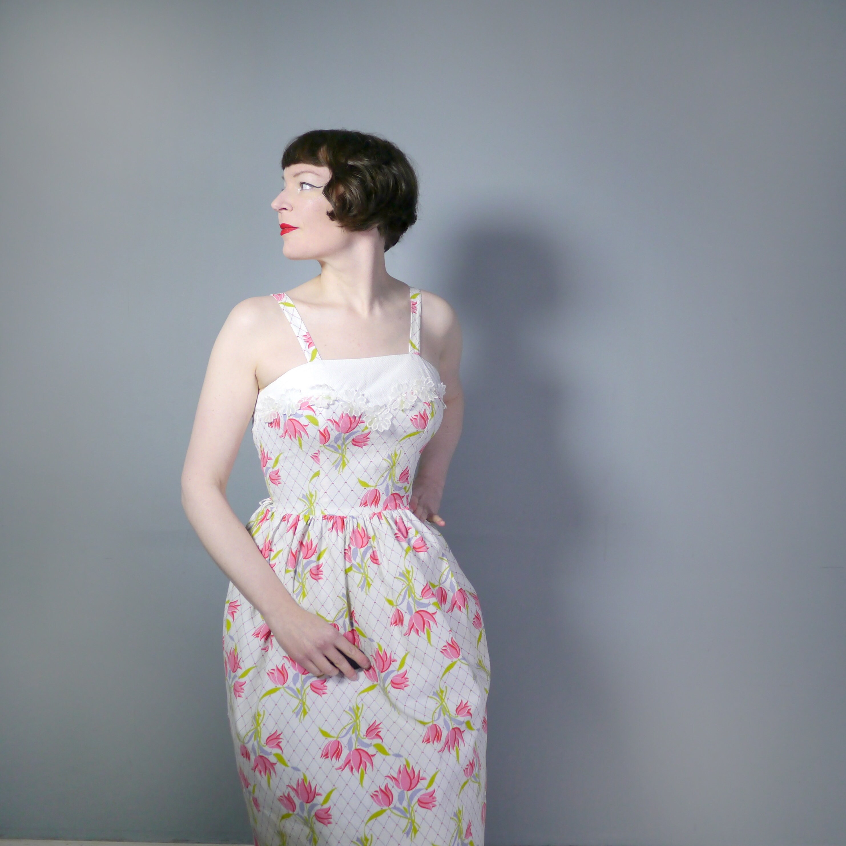Early 50s Pink TULIP Print Sun Dress in 