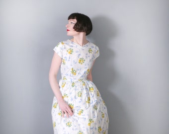 WHITE 50s dress with small YELLOW ROSE print - handmade 1950s Mid Century summer cotton dress - S