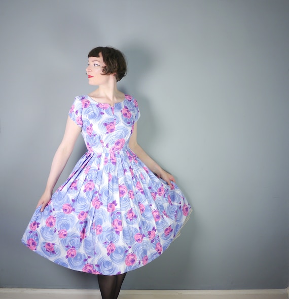 50s cotton dress with PINK ROSE and blue-grey SWIR