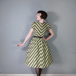 black and green chevron dress 60s 1960s Sharp Colourblock STRIPE Cotton Day - S Chevron pattern