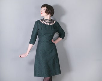 60s GREEN and black patterned shift dress with amazing GOTHIC cut out LADDER / web neckline - M-L