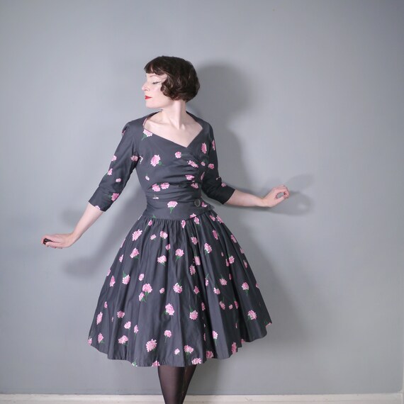 50s / 1950s Mid Century dark GREY and pink floral… - image 4