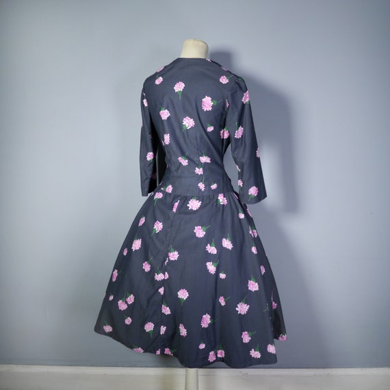 50s / 1950s Mid Century dark GREY and pink floral… - image 5