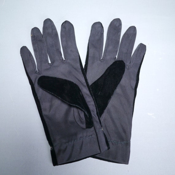 60s 70s BLACK VELVET ladies gloves with RHINESTON… - image 6