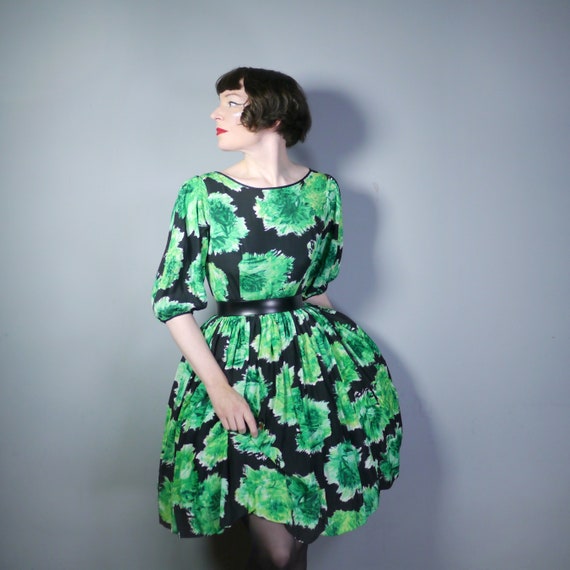 50s 60s BLACK and GREEN abstract floral print dre… - image 4