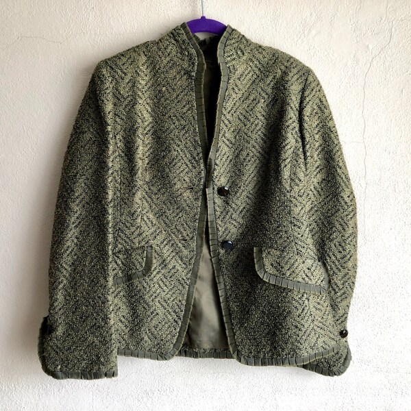 Cadence - Fitted Jacket with Gold Metallic Textured Striping main image 1