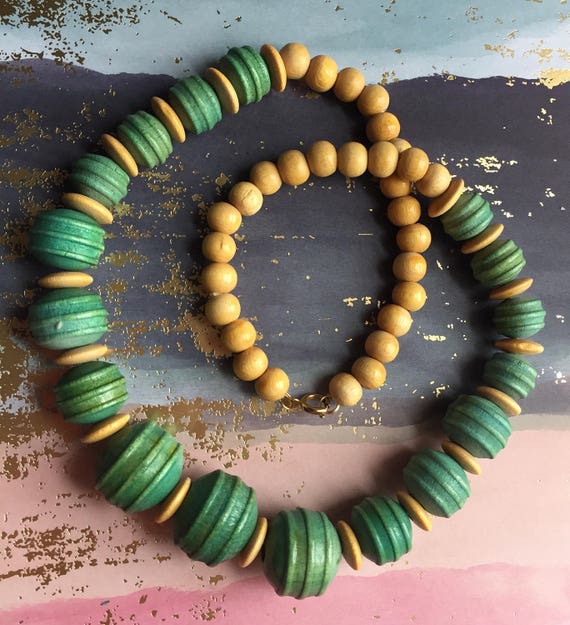 Green Necklace Wooden Beads Chunky Vintage Jewelry