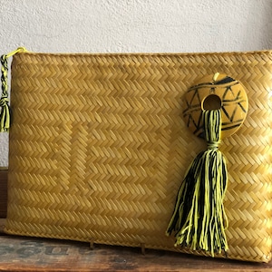 Woven Clutch Purse Yellow Black Tassel Handbag Vintage Straw Jute