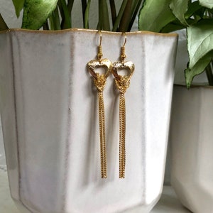Heart Earrings Gold Tassel Dangly Chains Vintage Earrings Wire Statement Jewelry