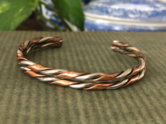 Avon bangles store