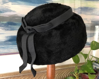 Black Fur Hat Grosgrain Bow Vintage Winter Fascinator Millinery Musketeer Austria