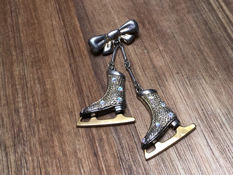 Ice Skating Rhinestone Pin Silver Tone Metal Brooch Bow Vintage Distressed Jewelry Small Label Pin Christmas