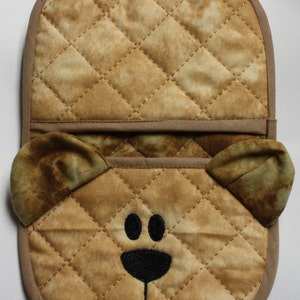 Bear In the hoop  oven mitt embroidery design, with tail added "digital" pattern embroidery machine files