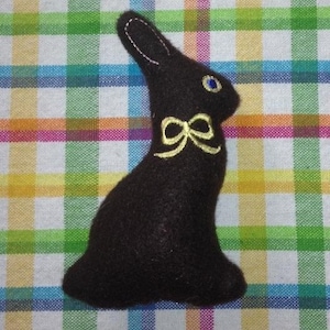 chocolate bunny stuffie in the hoop design ith